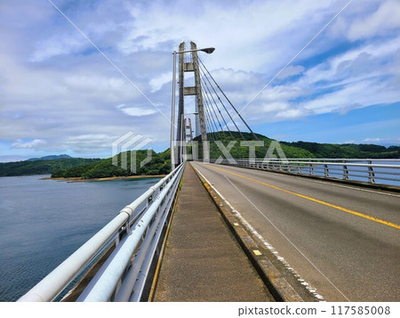 Ikarashi Bridge and surrounding scenery, Ikarashi Island, Nagashima Town, Izumi District, Kagoshima Prefecture 117585008