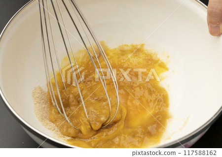 Mix the ingredients to make steamed bread Mix the ingredients to make steamed bread 117588162