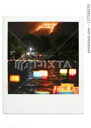 Gozan no Okuribi (fireworks on the five mountains) Torii-shaped floating lanterns, Polar style 117588250