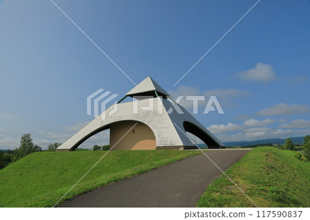 View of the triangular observation deck on a hill in the northwest of Biei View of the triangular observation deck on a hill in the northwest of Biei 117590837