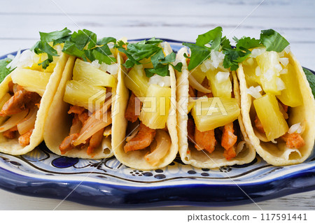 Tacos al Pastor（墨西哥菜） 117591441