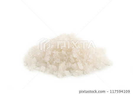 Himalayan white salt isolated on white background 117594109