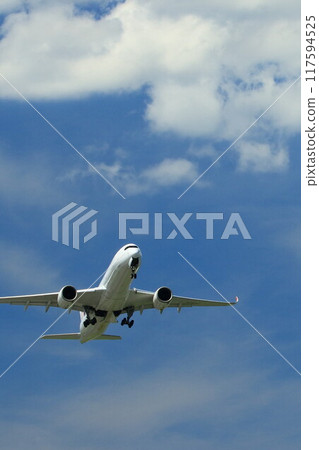 Aircraft to take off 117594525