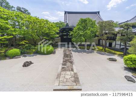 Myokenji Temple - Beautiful Shikai Shodo Garden with fresh greenery 117596415