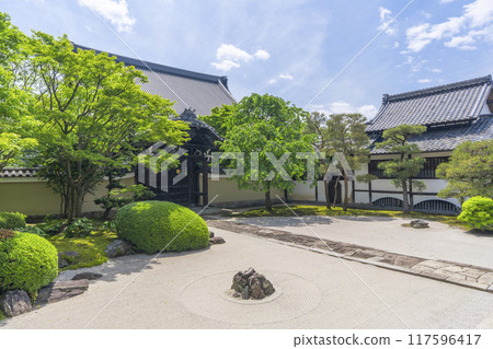 妙見寺 - 綠意盎然的釋開誦經庭 117596417