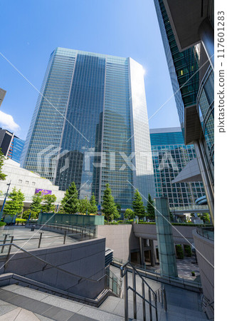 [都會風景]初夏的東京新橋附近的建築[東京] 117601283