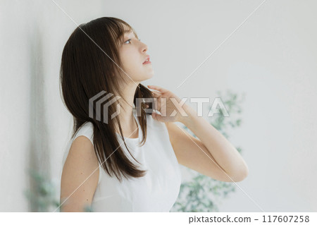 Young woman, beauty image　 117607258