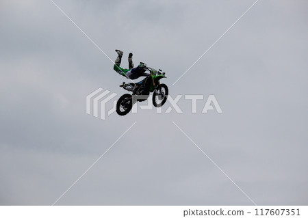 自行車特技 自行車特技 117607351
