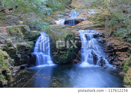 紅葉名勝:赤龜四十八瀑布 紅葉名勝:赤龜四十八瀑布 117612256