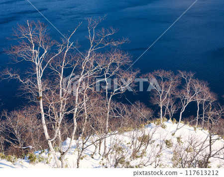 Lake Mashu in winter 117613212