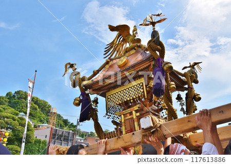 Mikoshi (portable shrine) at the Manazuru Kibune Festival, Kanagawa Mikoshi (portable shrine) at the Manazuru Kibune Festival, Kanagawa 117613886