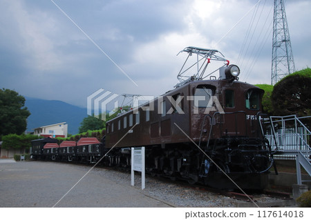 Yamanashi Prefecture's EF15-198 locomotive has been restored to its beautiful condition thanks to the success of crowdfunding. 117614018