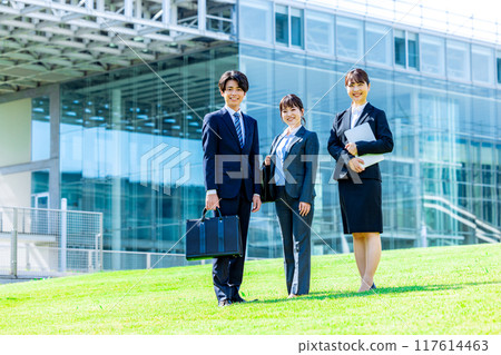Job hunting student business image Job hunting student business image 117614463