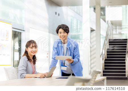 Men and women business office Men and women business office 117614510
