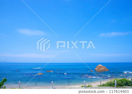 日本海村上市今川市一海裡眺望保野浜海灘 117614803