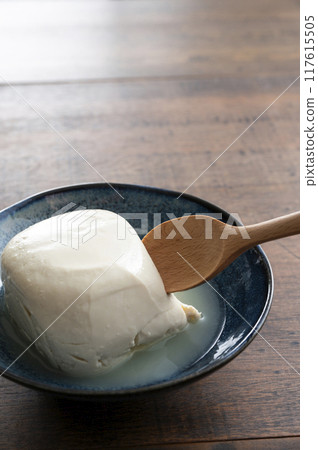 吃寄生豆腐 117615505