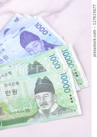 韓國貨幣、韓元紙幣 117615677