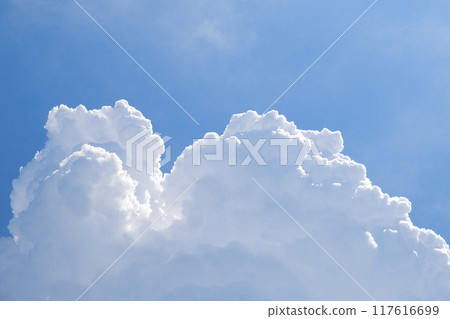 Summertime cloud and blue sky 117616699