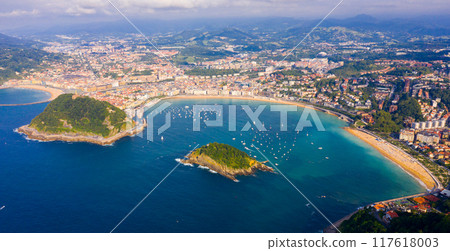 Aerial view of San-Sebastian and Beach of La Concha at sunny day Aerial view of San-Sebastian and Beach of La Concha at sunny day 117618003