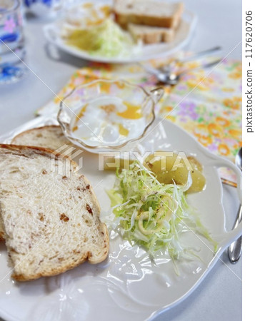 健康一盤早餐核桃麵包 117620706