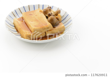 豆腐和姬菇的甜辣燉菜 117620911