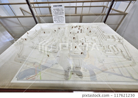 三河國愛知縣豐橋市「吉田城」鐵製砲樓及石牆曲線 117621230