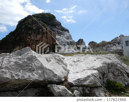 Dynamic limestone formations 117622988