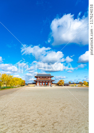 【奈良縣】藍天動感的平城宮朱雀門 117624038