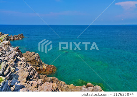 Magnetic rocks of Oshima 117625074
