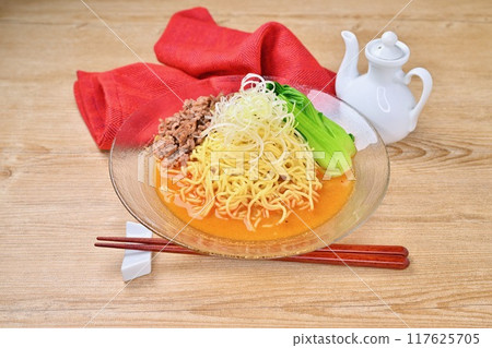 A new staple for the cold summer, chilled dandan noodles, chilled tantanmen, cold noodle dishes, chilled dandan noodles, spicy. 117625705