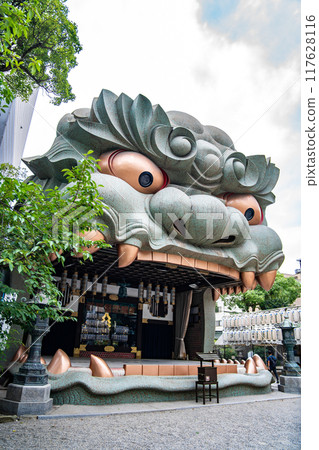 Namba Yasaka Jinja temple in Osaka, Japan 117628116