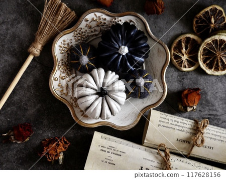 Halloween pumpkin and dried flowers Halloween pumpkin and dried flowers 117628156