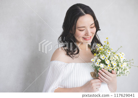 Young woman bride, wedding dress, bridal image Young woman bride, wedding dress, bridal image 117629041