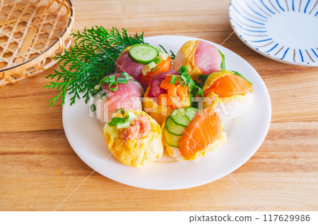 Colorful temari sushi 117629986