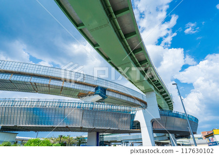 大阪市北區阪神高速公路淀川左岸線、江老樞紐站興建中 117630102