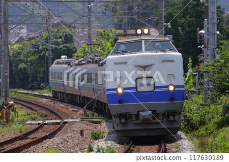485 series train (Burari Kamakura) formerly belonging to Katsuta Vehicle Center, photographed on June 27, 2009 117630189