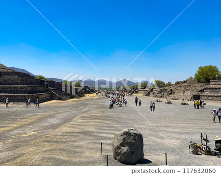 Teotihuacan Ruins, Mexico: Path of the Dead Teotihuacan Ruins, Mexico: Path of the Dead 117632060