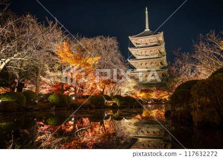 Toji temple with lighting show ,Kyoto, Japan. Toji temple with lighting show ,Kyoto, Japan. 117632272