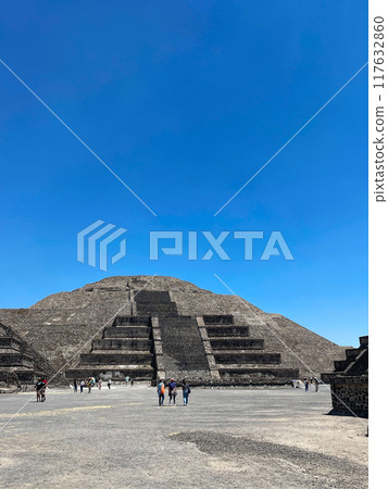 Teotihuacan ruins, Mexico: Avenue of the Dead and Pyramid of the Moon Teotihuacan ruins, Mexico: Avenue of the Dead and Pyramid of the Moon 117632860