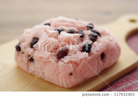 Cherry blossom steamed bread Cherry blossom steamed bread 117632903
