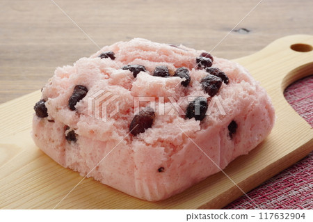 Cherry blossom steamed bread Cherry blossom steamed bread 117632904