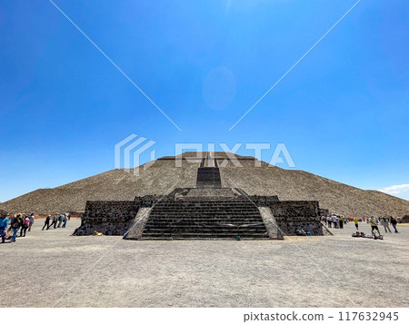 Pyramid of the Sun, Teotihuacan Ruins, Mexico Pyramid of the Sun, Teotihuacan Ruins, Mexico 117632945