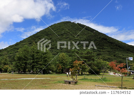 Early summer, Lake Haruna, Mount Haruna, Mount Haruna Fuji, Gunma 117634552