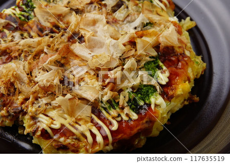 Pork ball okonomiyaki 117635519
