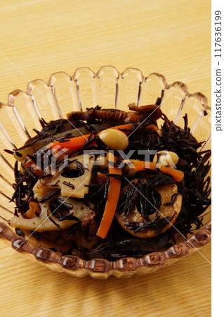 煮熟的羊栖菜 117636199