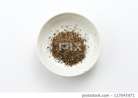 Black Pepper Black Pepper 117645971