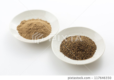 黑胡椒和白胡椒(黑胡椒和白胡椒) 黑胡椒和白胡椒(黑胡椒和白胡椒) 117646350