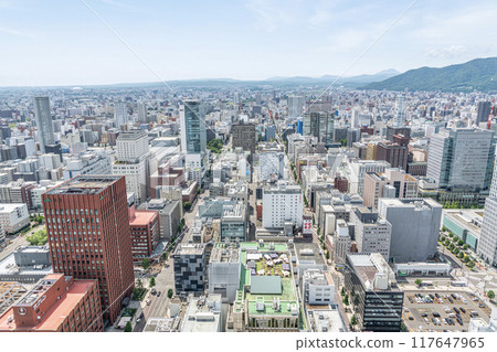 北海道札幌市,從JR札幌車站週邊(南方向)看到的札幌市景 北海道札幌市,從JR札幌車站週邊(南方向)看到的札幌市景 117647965