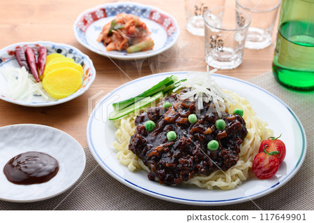 韓料理炸醬麵 117649901