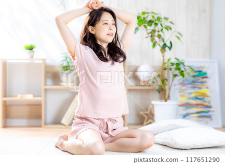 Female Lifestyle Female Lifestyle 117651290